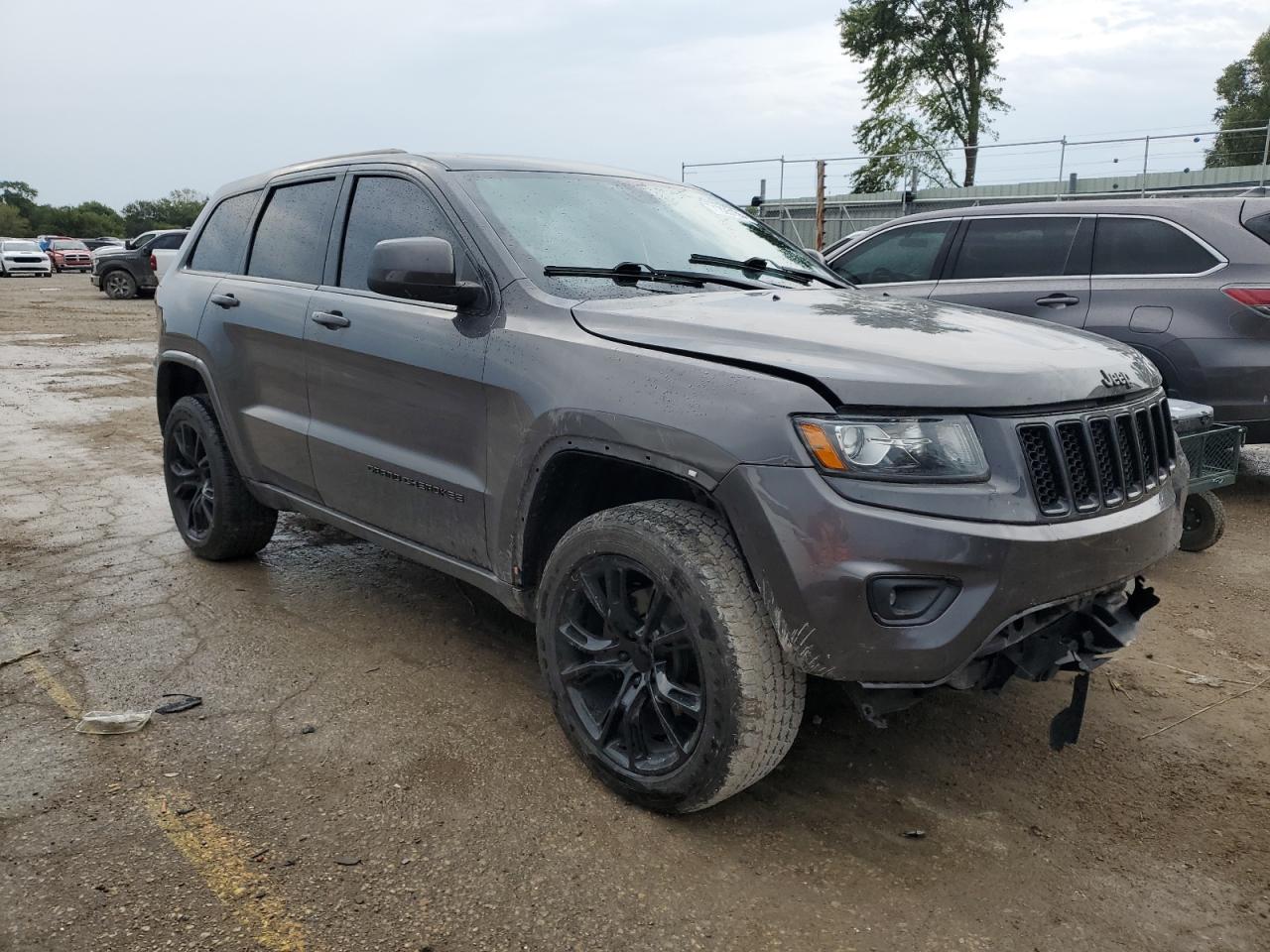 JEEP GRAND CHEROKEE LAREDO