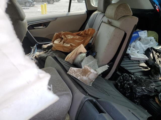 2019 TOYOTA RAV4 XLE P - JTMA1RFV7KJ001720