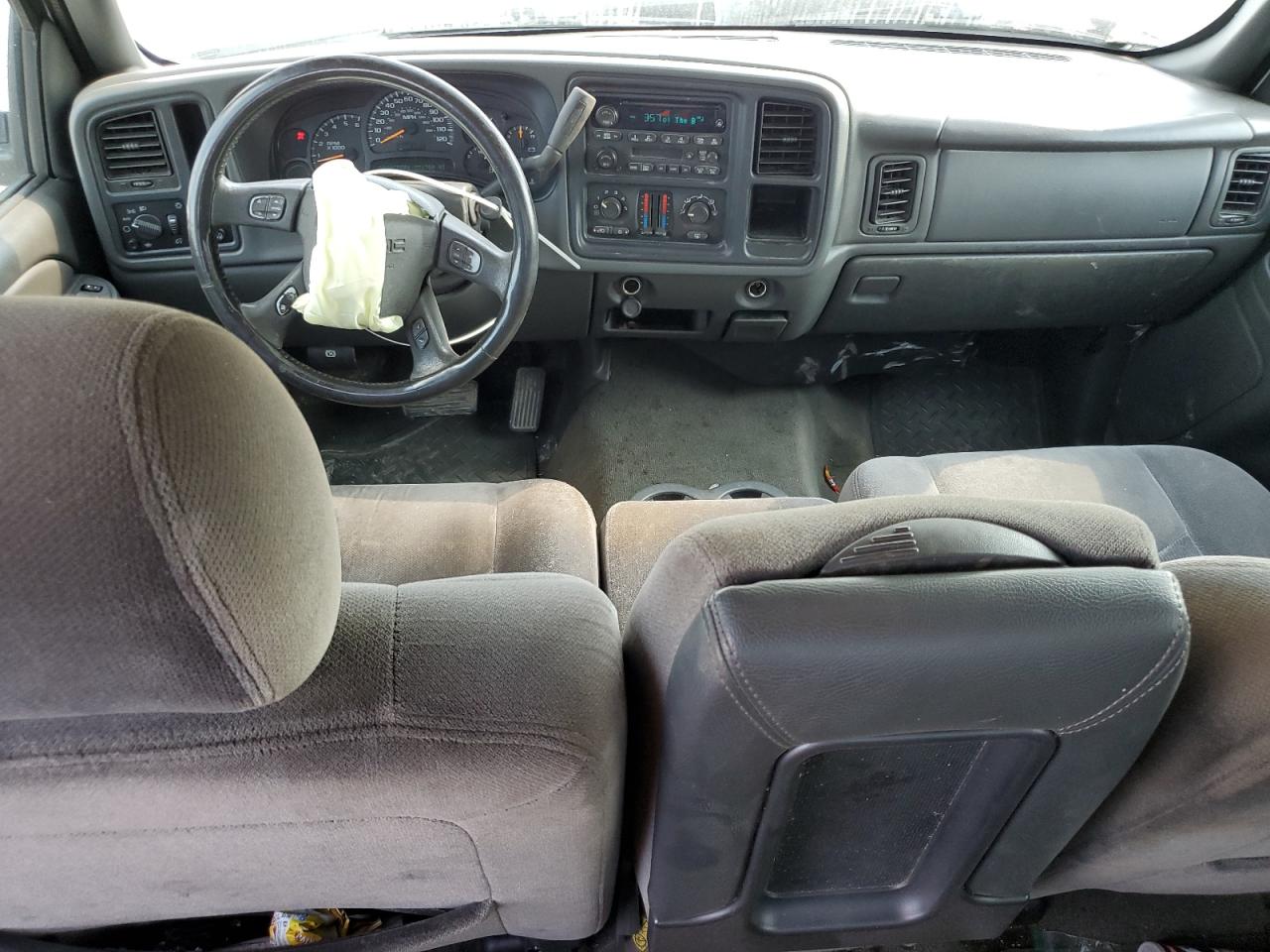 Lot #3298046153 2005 GMC NEW SIERRA