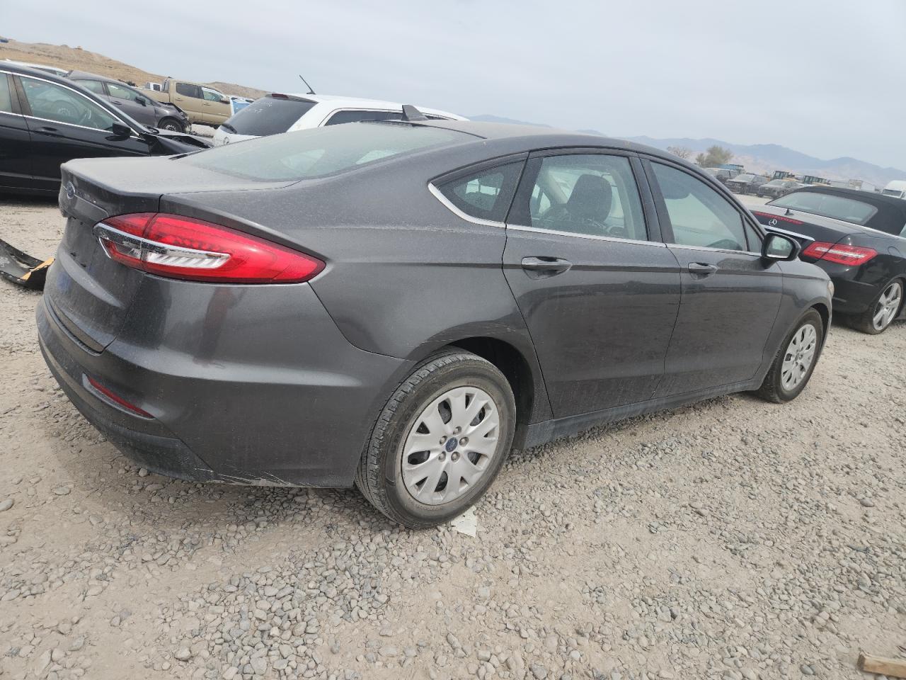 FORD FUSION S