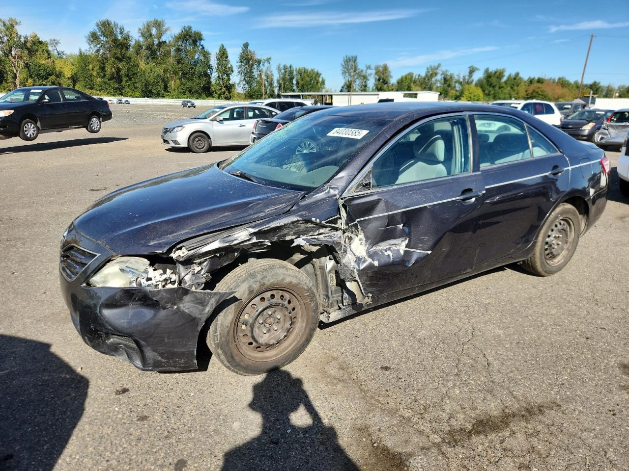 TOYOTA CAMRY BASE
