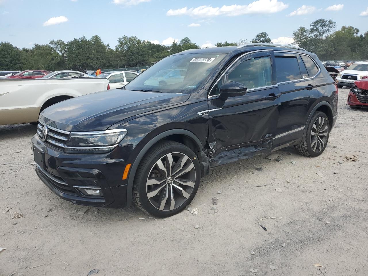 VOLKSWAGEN TIGUAN SEL PREMIUM R-LINE