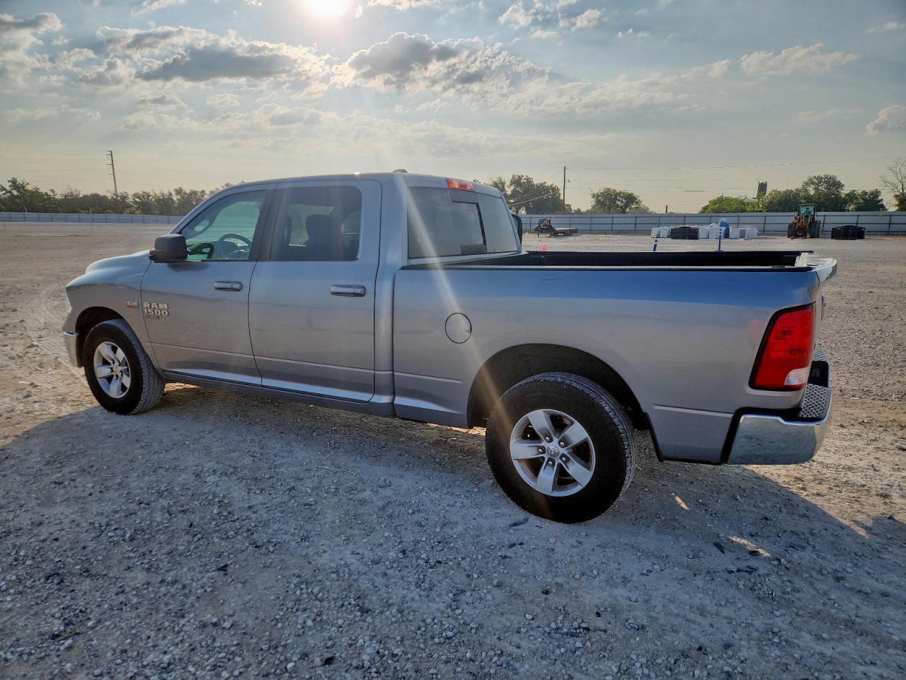 RAM 1500 SLT