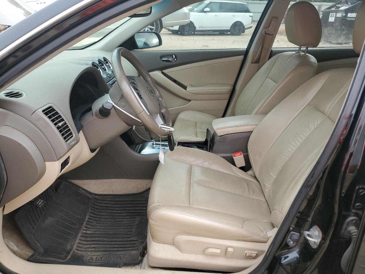 NISSAN ALTIMA BASE