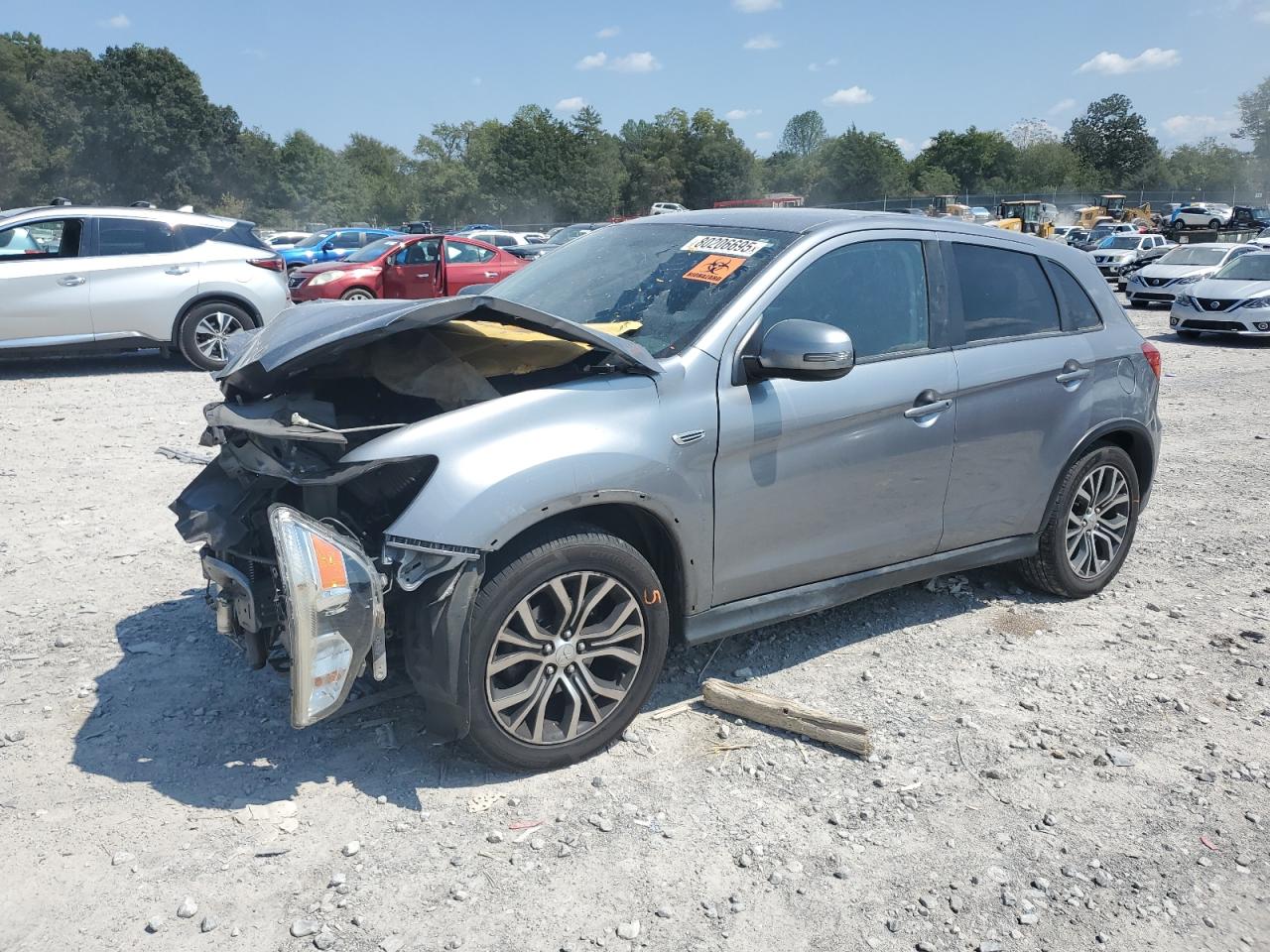 MITSUBISHI OUTLANDER ES