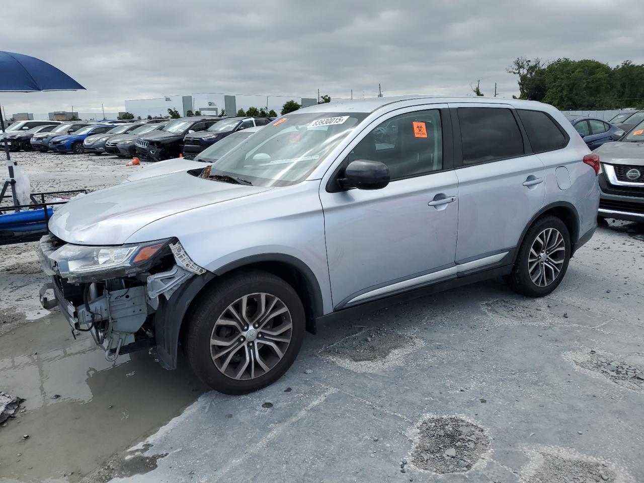 MITSUBISHI OUTLANDER ES