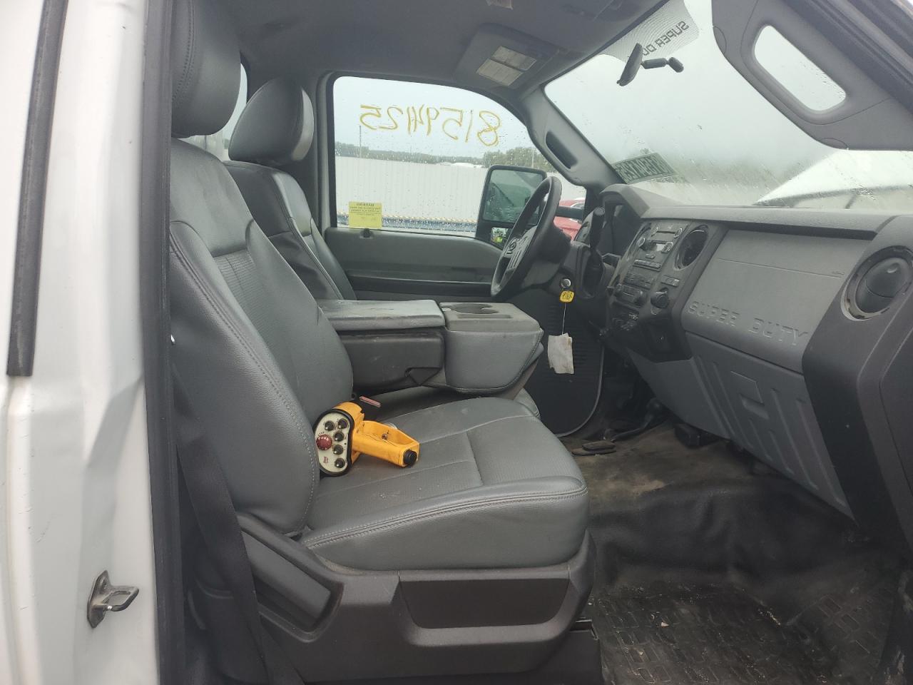 FORD F-550 SUPER DUTY