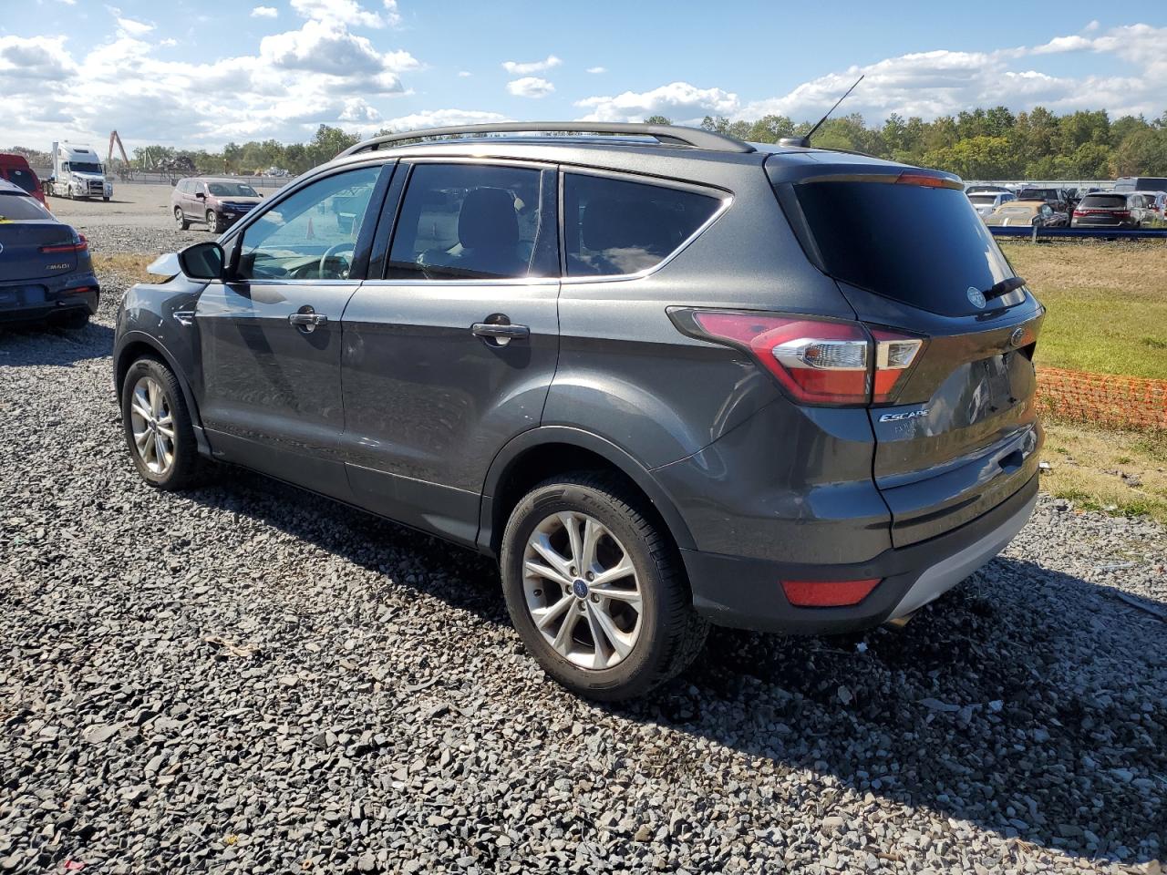 FORD ESCAPE SE