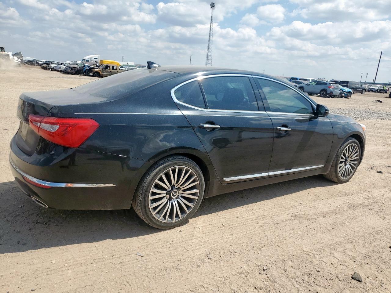 KIA CADENZA PREMIUM