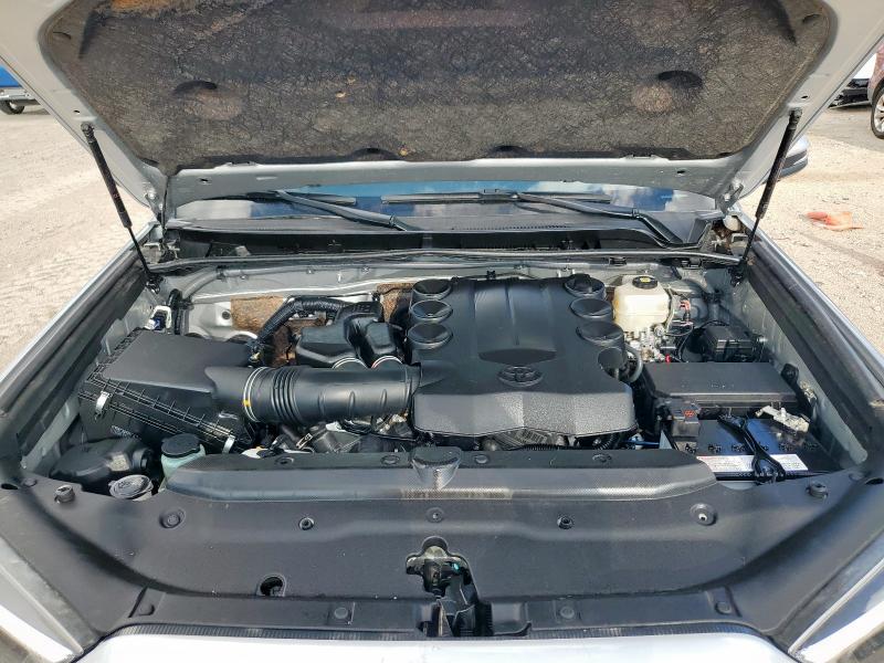 2024 TOYOTA 4RUNNER SR JTESU5JR8R6246727