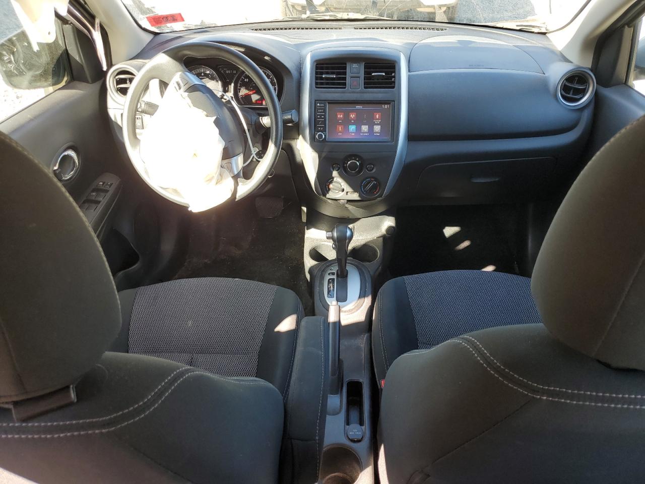 NISSAN VERSA S