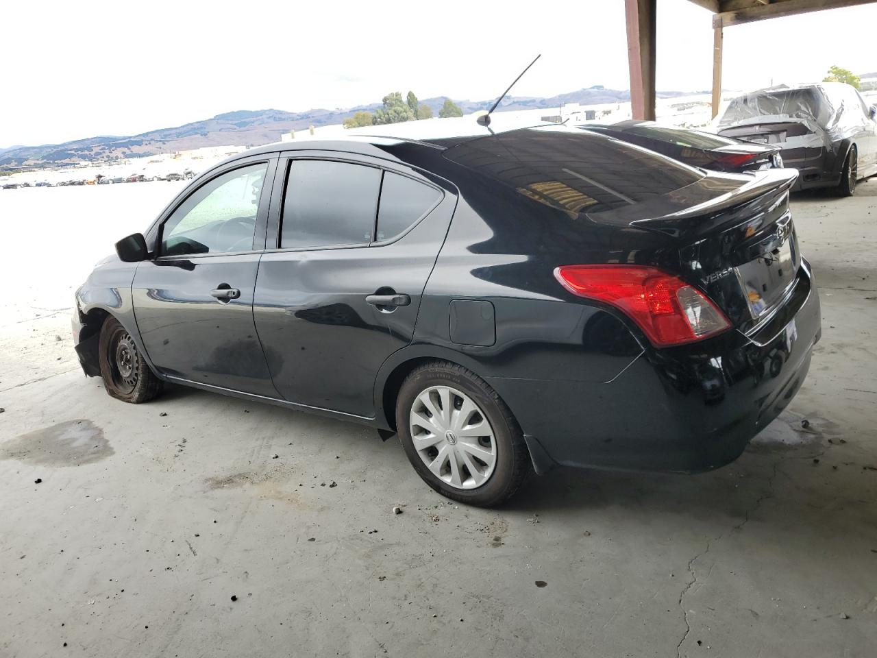 NISSAN VERSA S