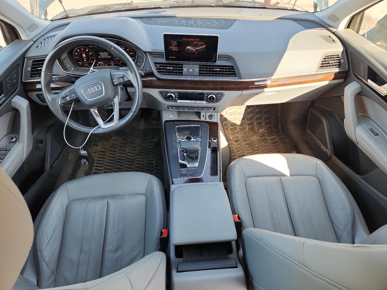 AUDI Q5 PREMIUM PLUS