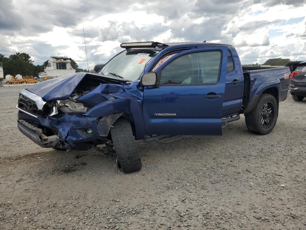 TOYOTA TACOMA DOUBLE CAB