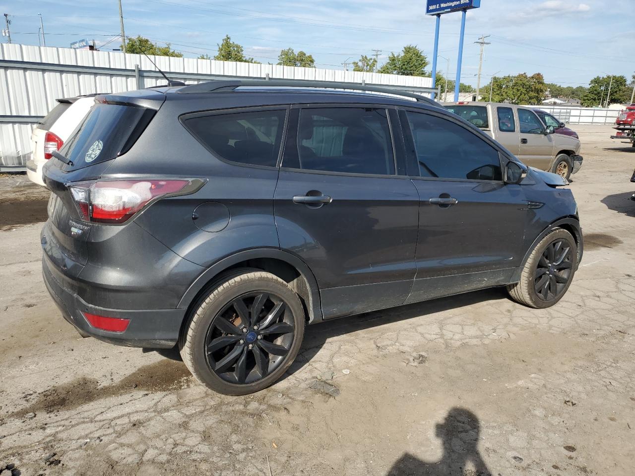 FORD ESCAPE TITANIUM