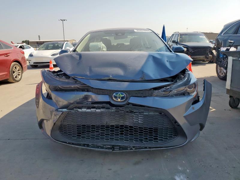 2022 TOYOTA COROLLA LE - JTDEAMDE6NJ049947