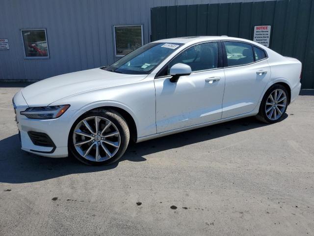 VOLVO S60 T5 MOMENTUM