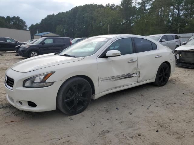 NISSAN MAXIMA S