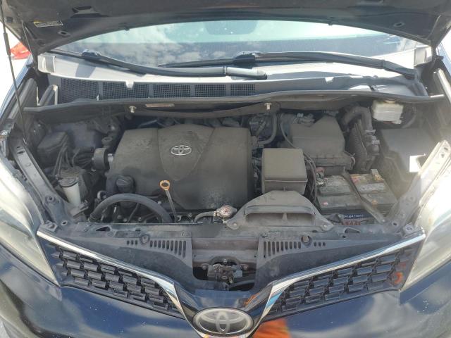 2018 TOYOTA SIENNA SE 5TDXZ3DC1JS961229