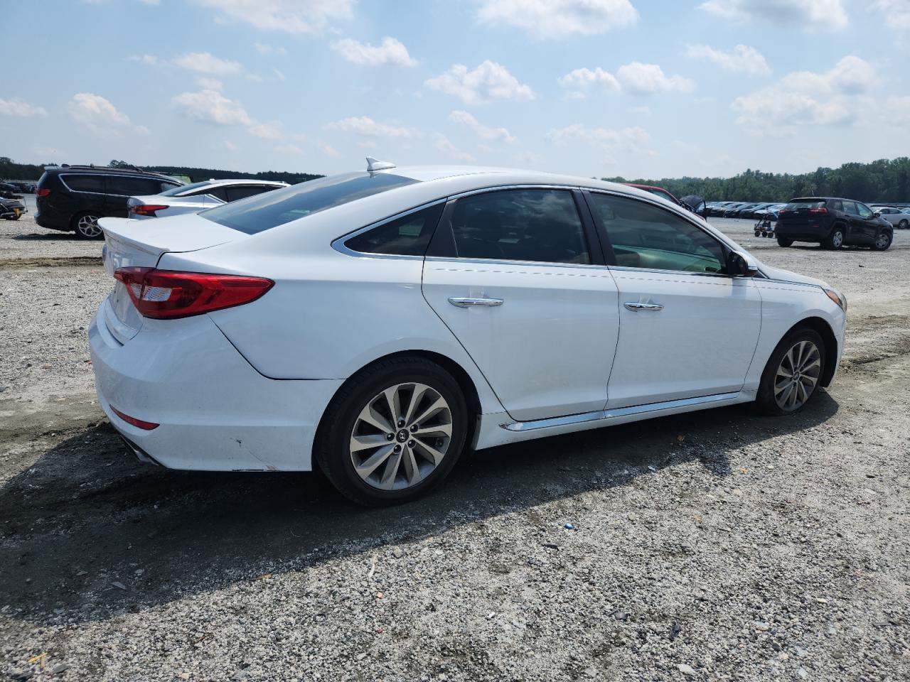 HYUNDAI SONATA SPORT