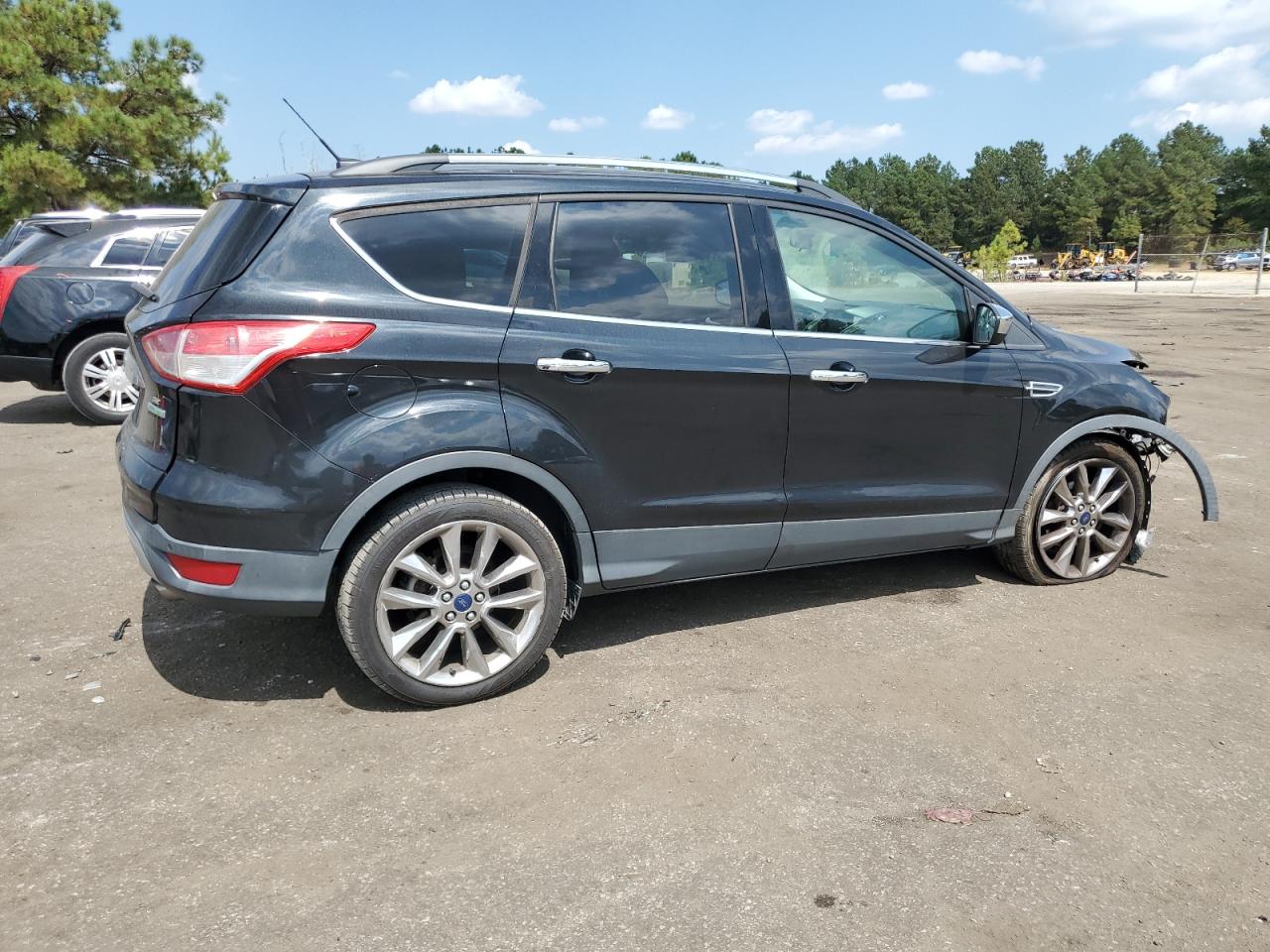 FORD ESCAPE SE