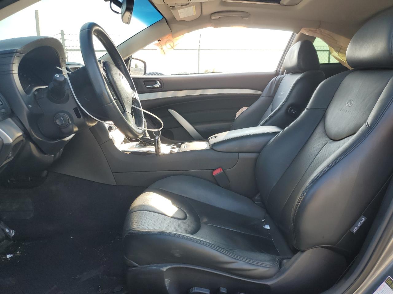 INFINITI Q60 JOURNEY