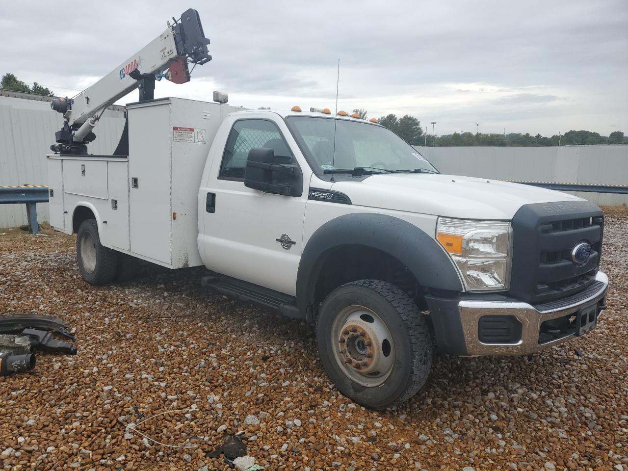 FORD F-550 SUPER DUTY