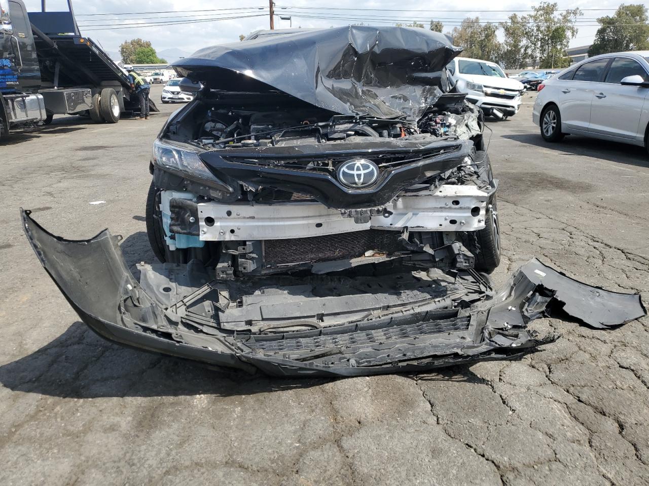 TOYOTA CAMRY SE NIGHT SHADE