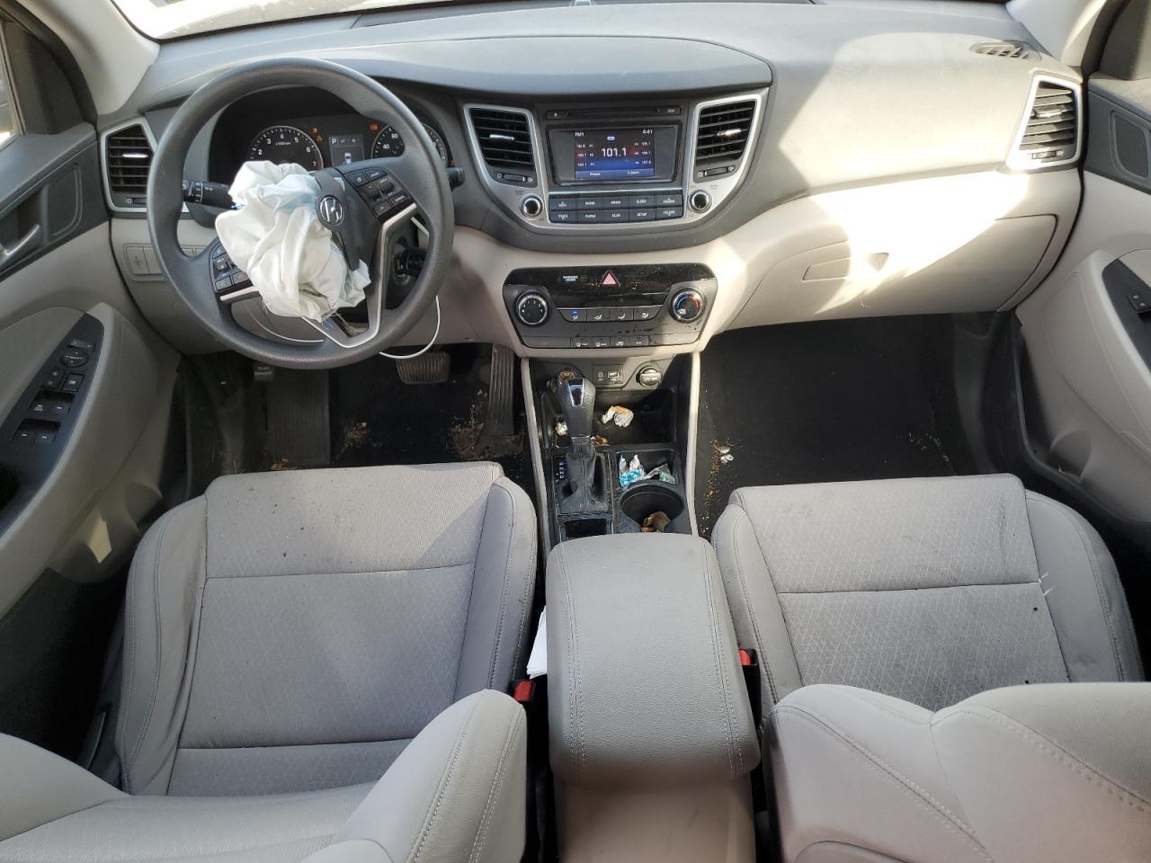 HYUNDAI TUCSON SE