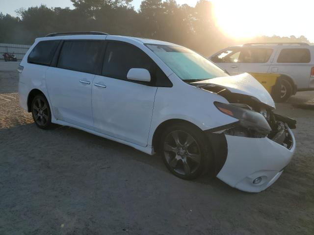 2016 TOYOTA SIENNA SE 5TDXK3DC4GS695699