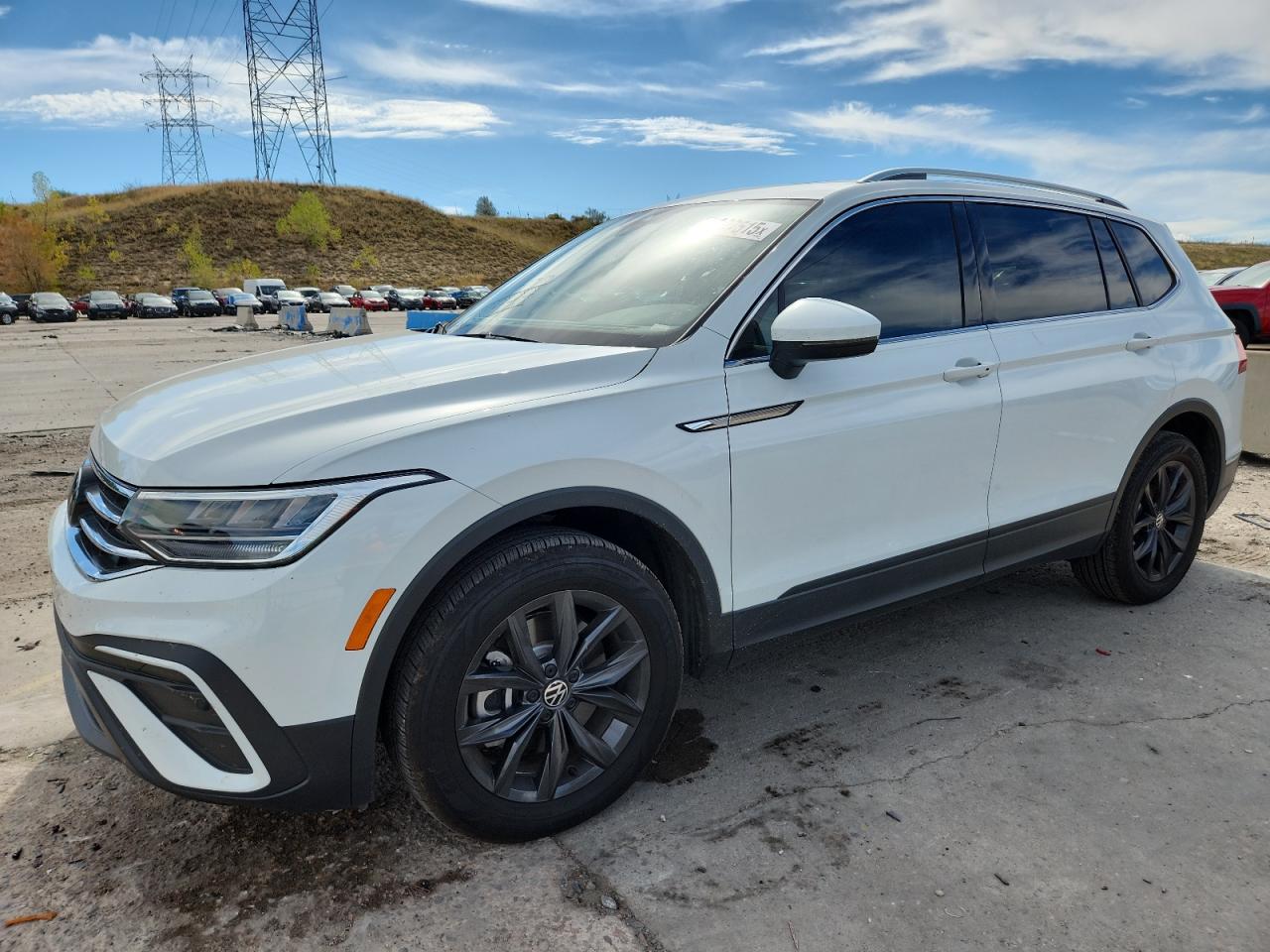 VOLKSWAGEN TIGUAN SE