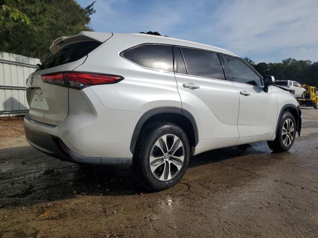 2022 TOYOTA HIGHLANDER - 5TDGZRAH2NS103423