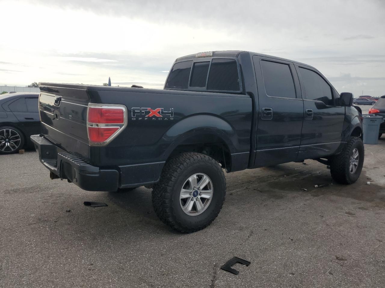 FORD F-150 SUPERCREW