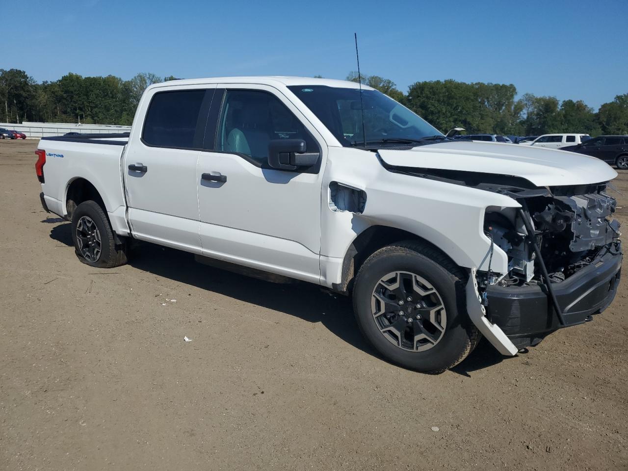 FORD F-150 LIGHTNING PRO