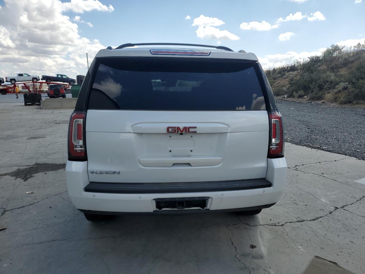 GMC YUKON SLT