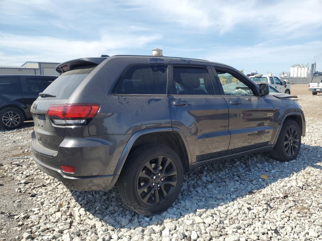 JEEP GRAND CHEROKEE LAREDO