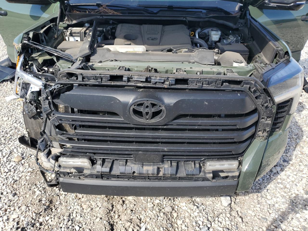 TOYOTA TUNDRA CREWMAX SR