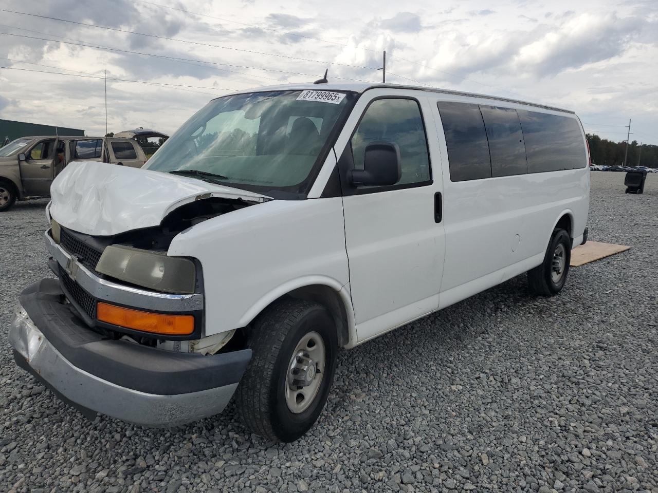 CHEVROLET EXPRESS LT