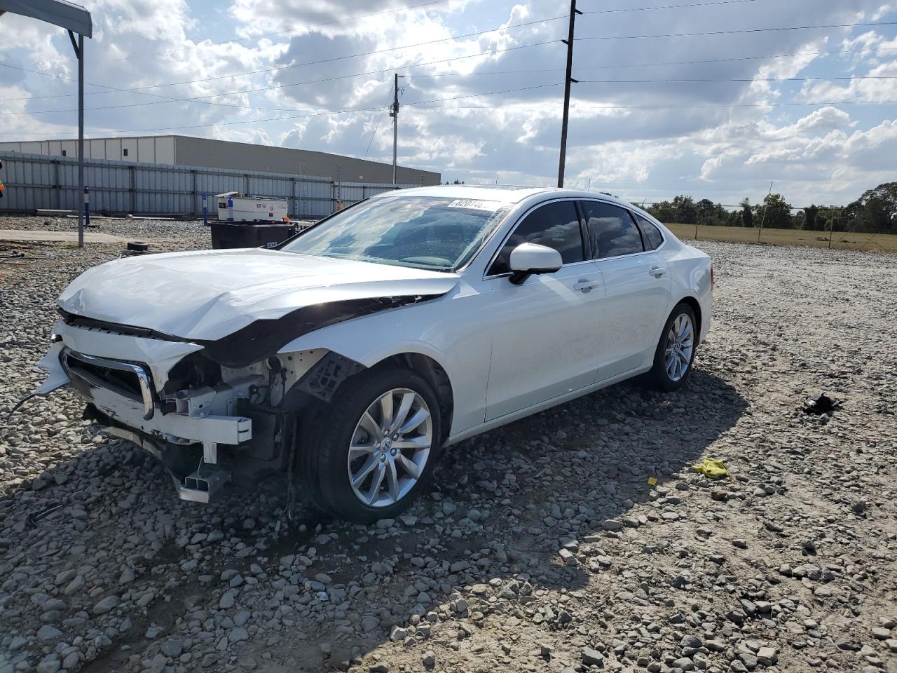 VOLVO S90 T6 MOMENTUM