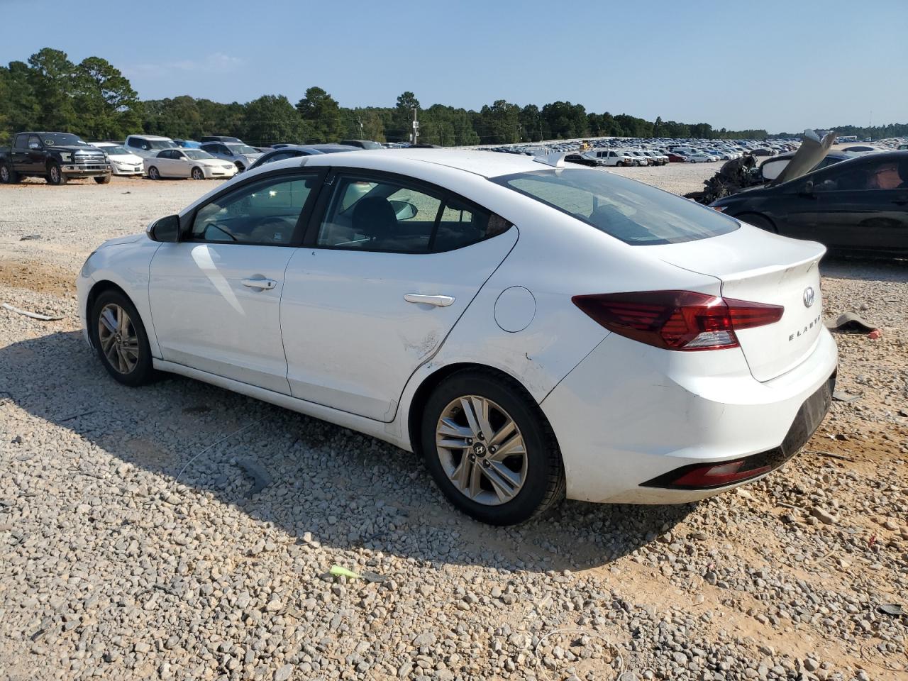 HYUNDAI ELANTRA SEL