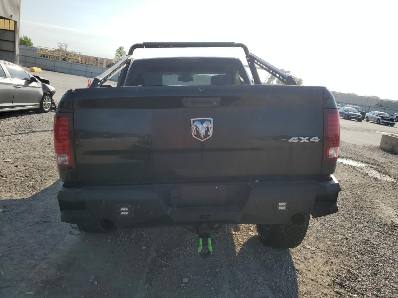 RAM 1500 SPORT