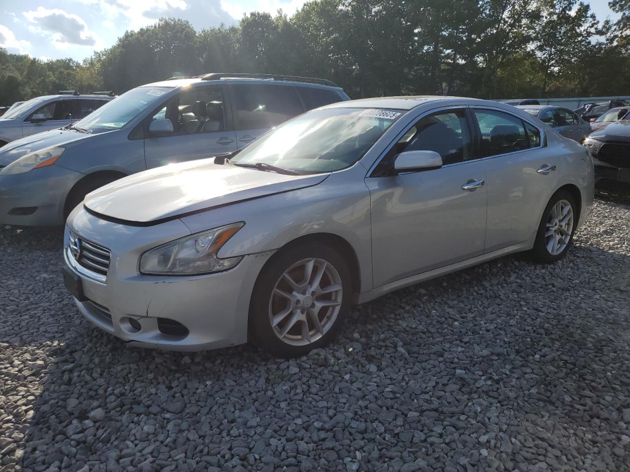 NISSAN MAXIMA S