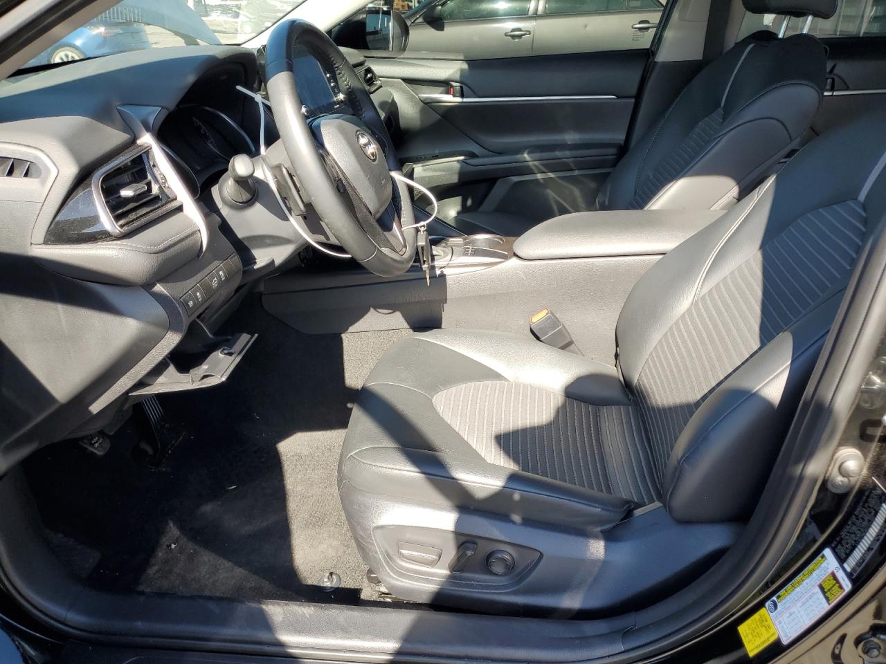 TOYOTA CAMRY SE NIGHT SHADE