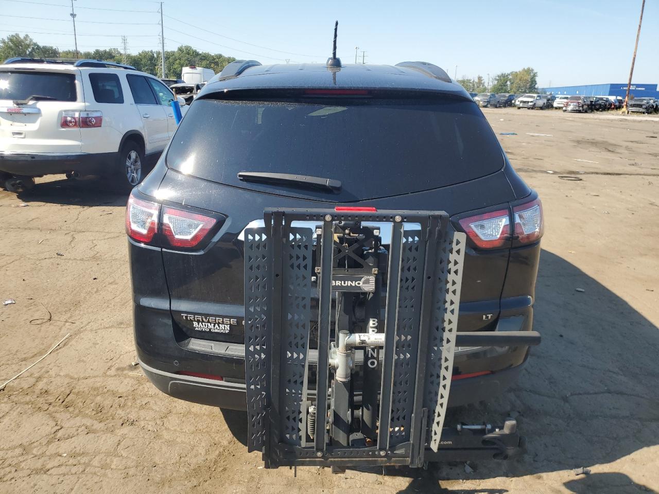 CHEVROLET TRAVERSE LT