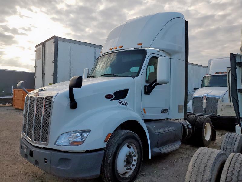 2018 PETERBILT TRACTOR 579 #3303628928