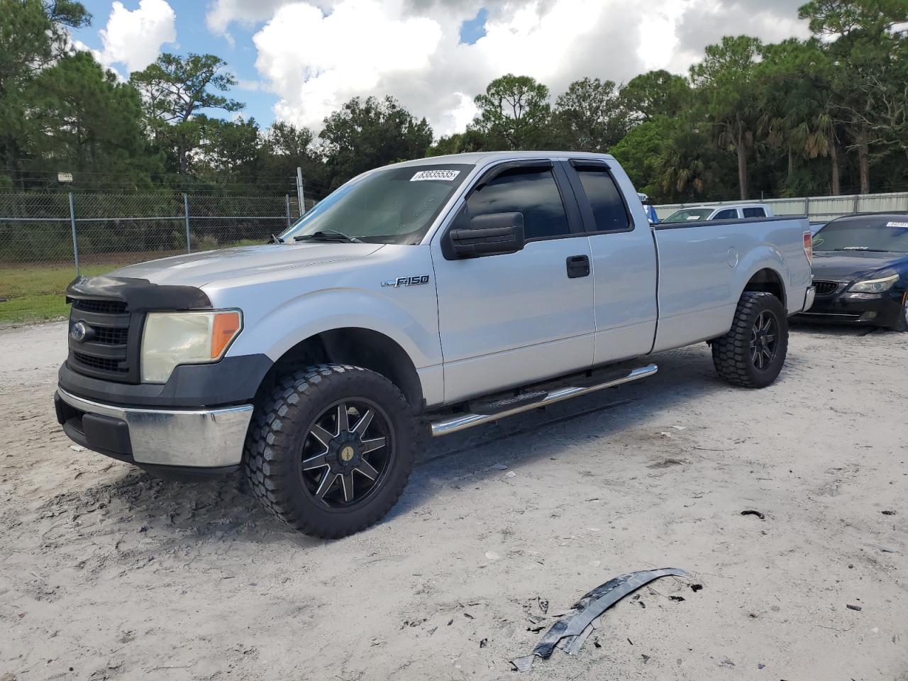 FORD F-150 SUPER CAB