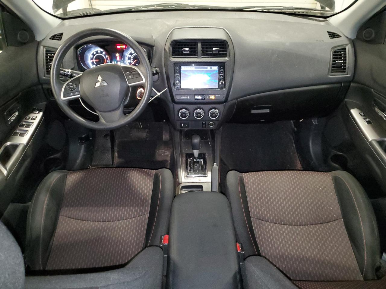 MITSUBISHI OUTLANDER ES