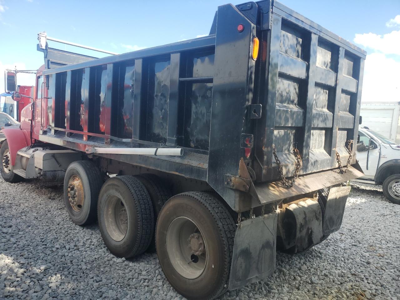 Lot #3280353953 2009 PETERBILT 365