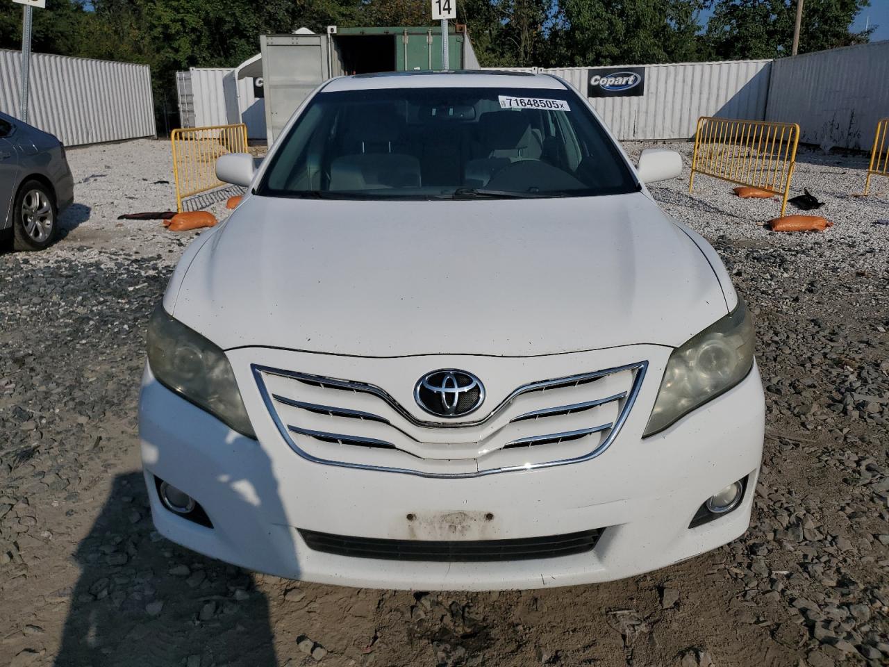 TOYOTA CAMRY BASE