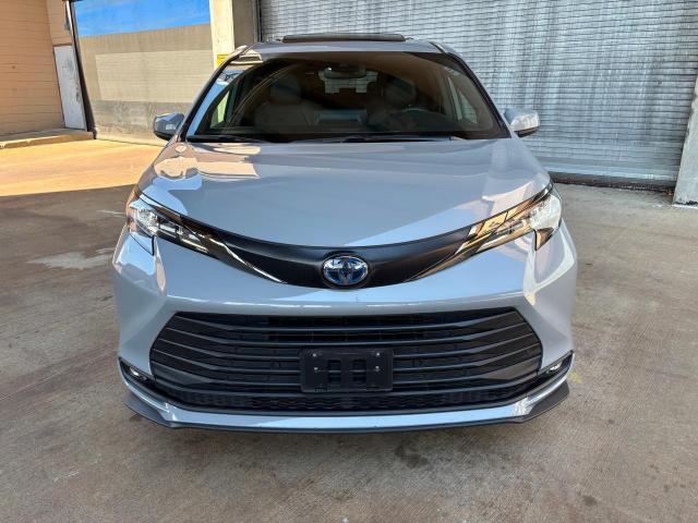 2023 TOYOTA SIENNA XSE 5TDCSKFC0PS099723